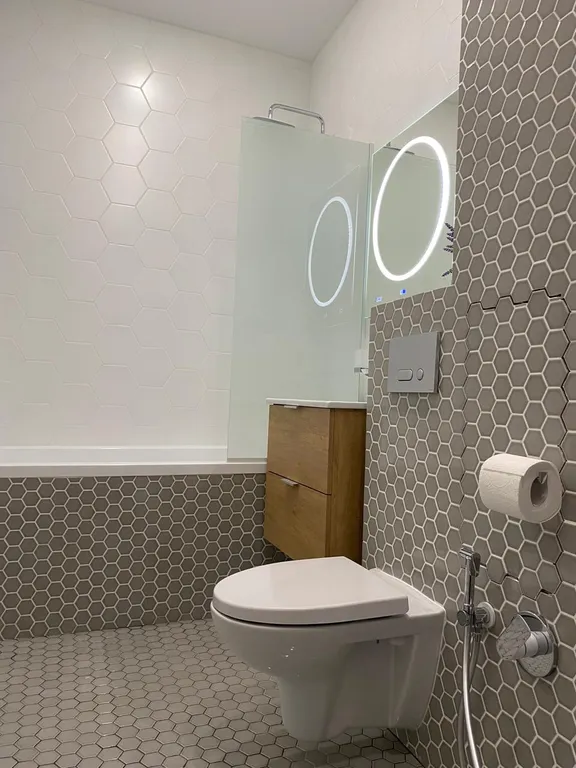 Современная квартира с кондиционером, с красивым видом на горы