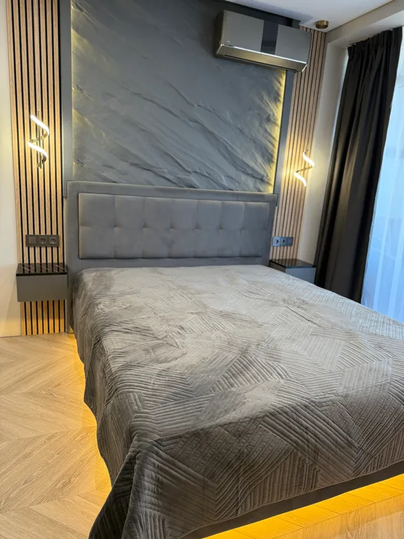 Дизайнерская студия на берегу моря