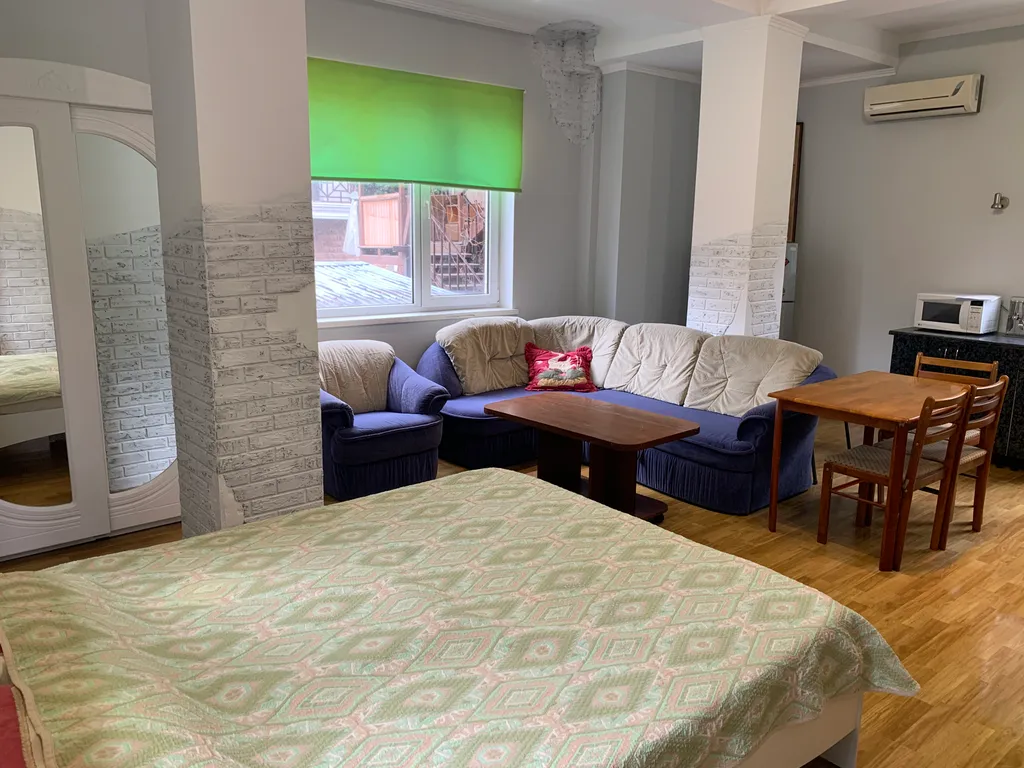 Апартаменты в самом центре до 5-ти человек с бесплатным паркингом