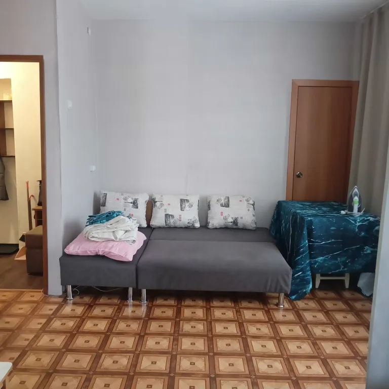 1 кмнатная квартира, рядом диагностика, университет, онкология и 10 минут до аэр