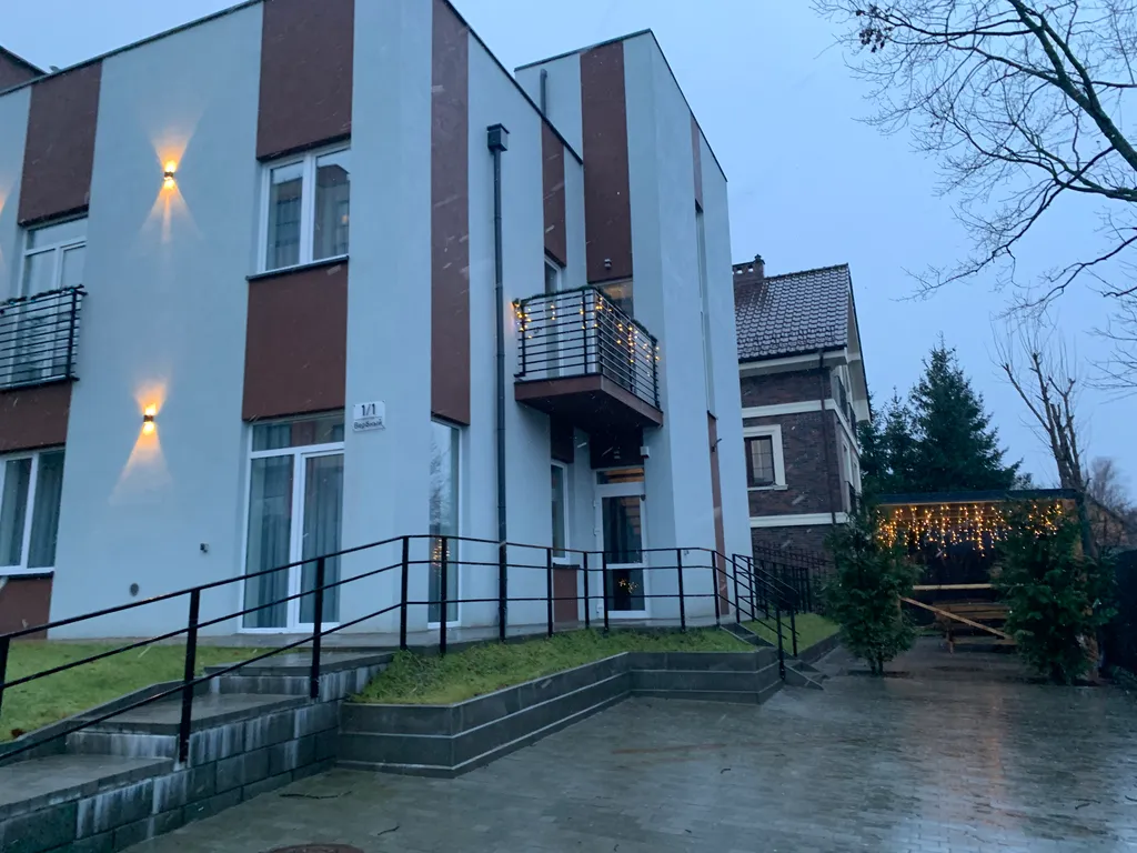 Апартаменты с баней, камином, мангальной зоной и террасой на крыше