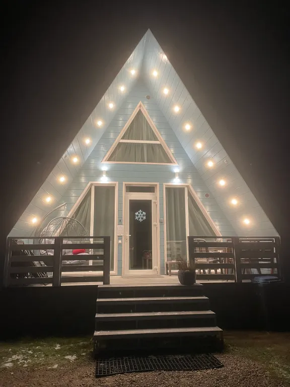 Коттедж Уютные дома аттик А-фрейм у Снетковского озера — Ларионово