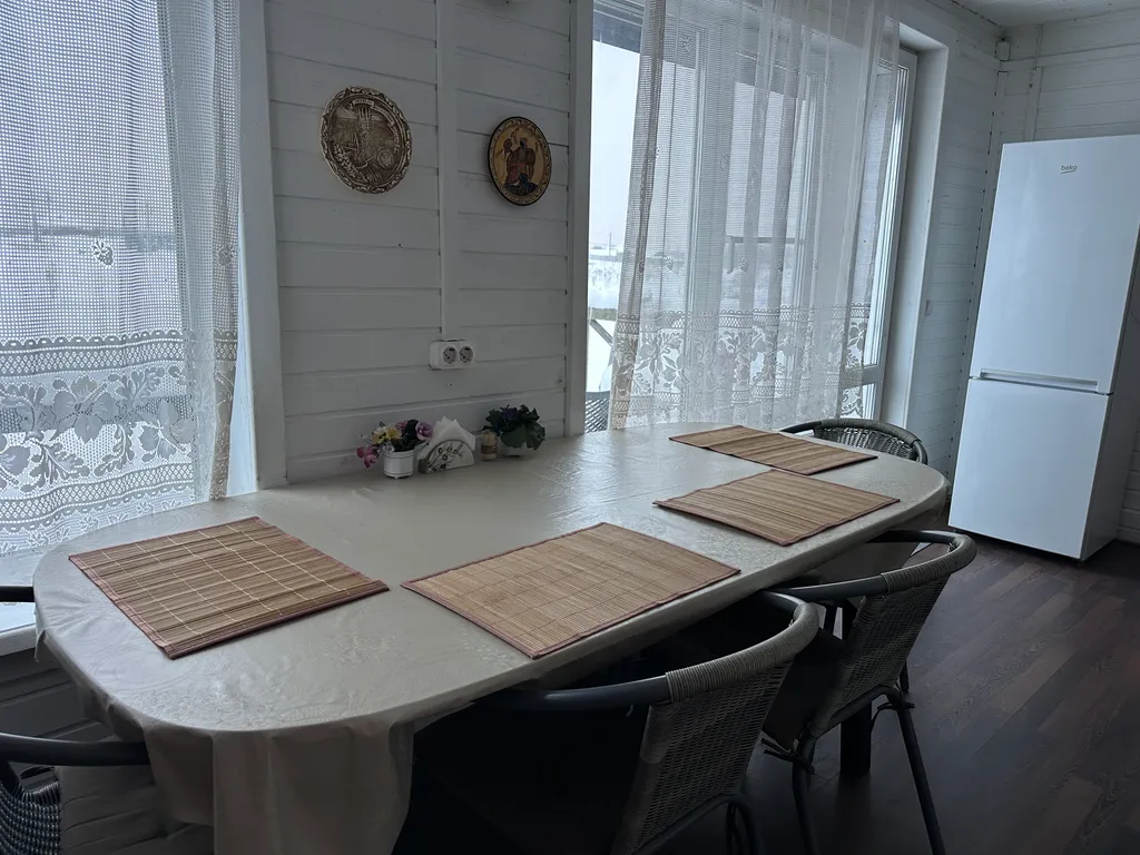 Дом у реки с баней