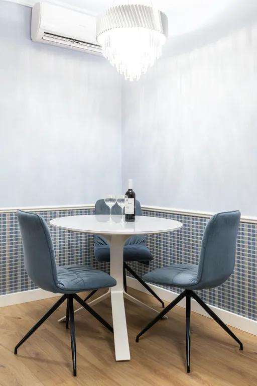 Двухкомнатный люкс с видом на море