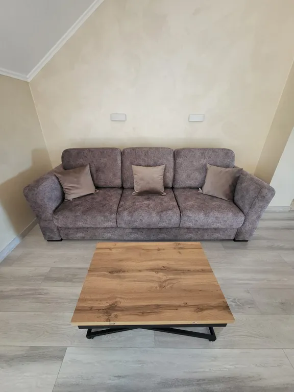 Дом с бассейном и сауной