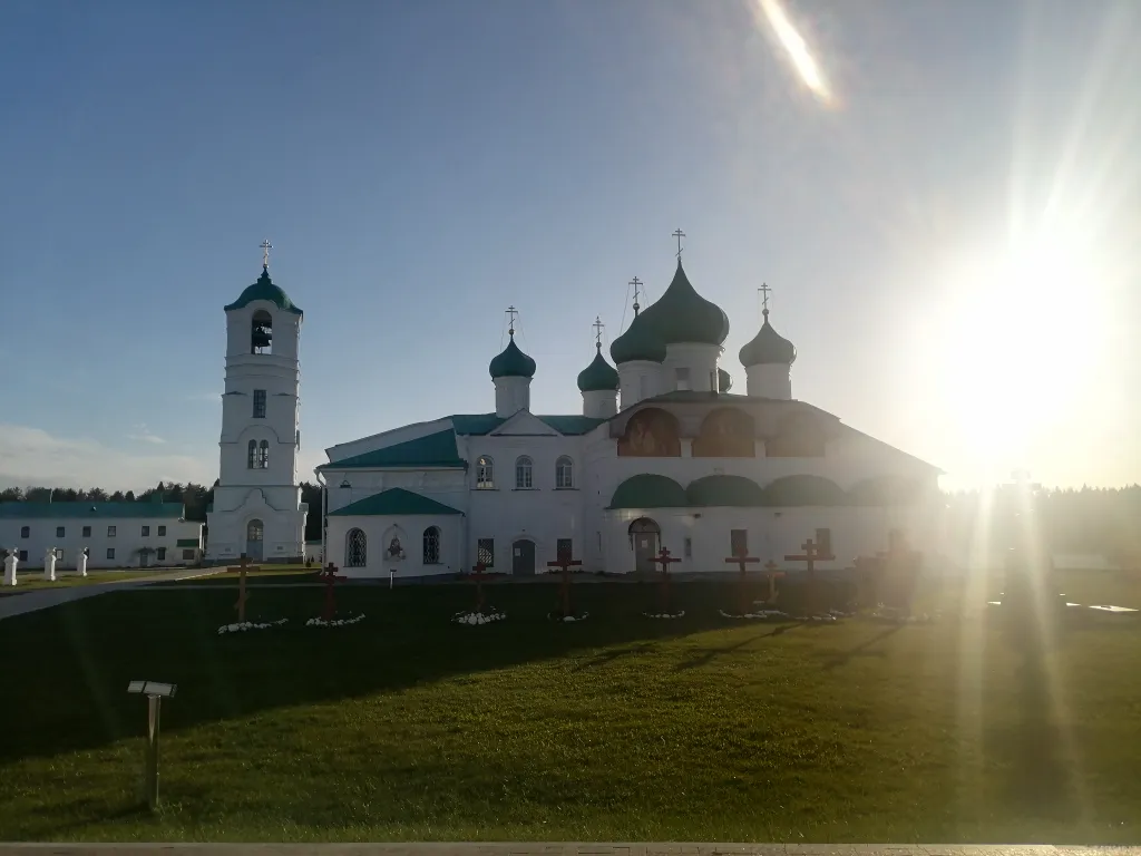 Квартира Квартира у монастыря Святой Троицы преподобного Александра Свирского — Старая Слобода