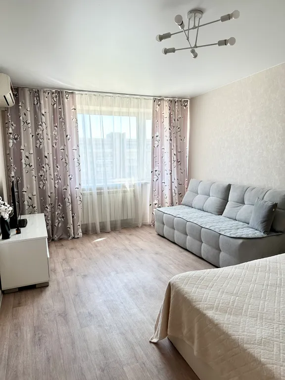 Однокомнатная квартира в центре с видом на Волгу — аренда посуточно в Камышин