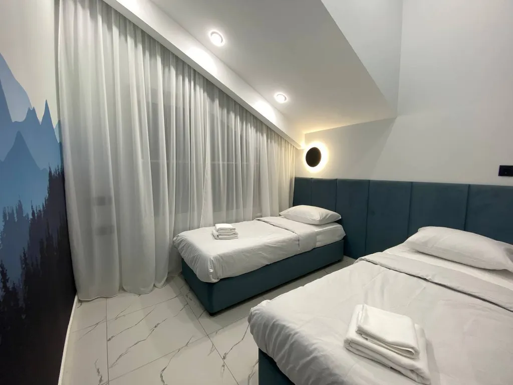 Коттедж Большой праздничный дом дуплекс для большой семьи или компании друзей — Новоселье