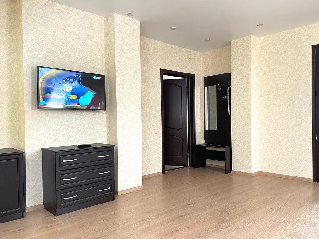 Квартира Квартира Двухкомнатный семейный номер с мини кухней — Геленджик