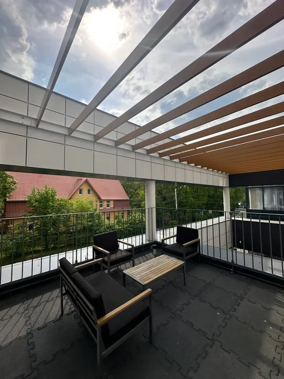 Новый апартамент с террасой в центре Светлогорска