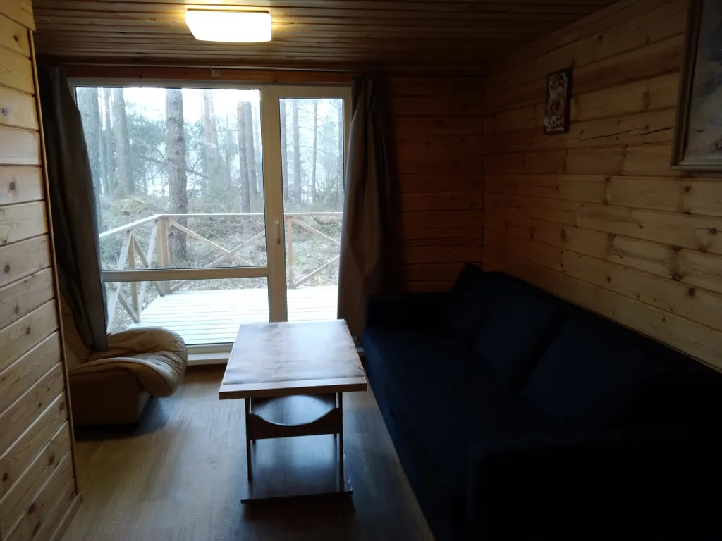 Дом с балконом