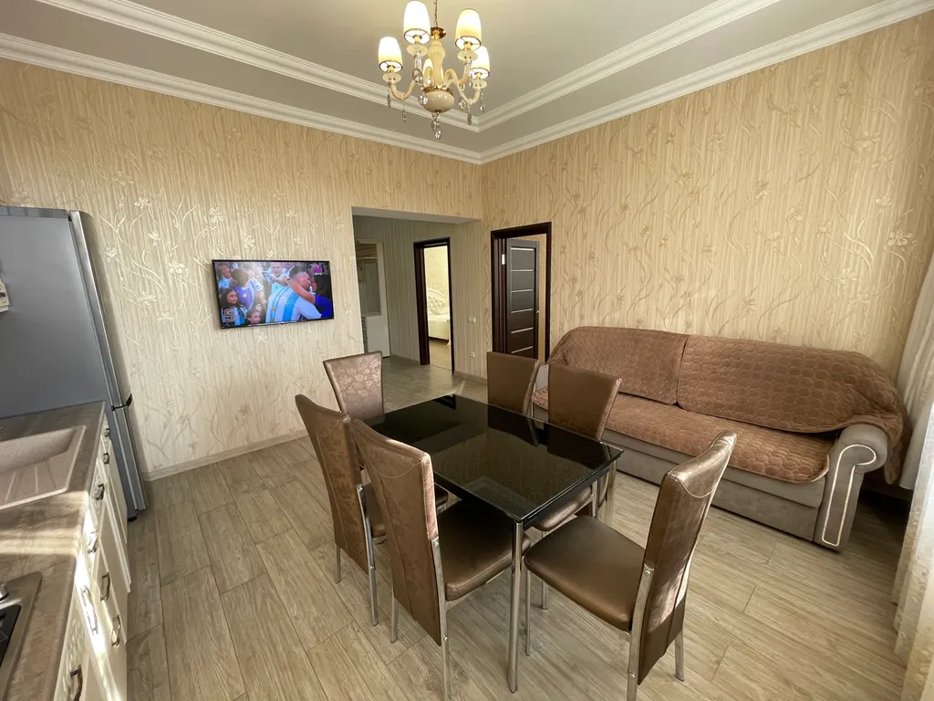 Апартаменты с двумя спальнями в элитном доме в центре рядом с парком