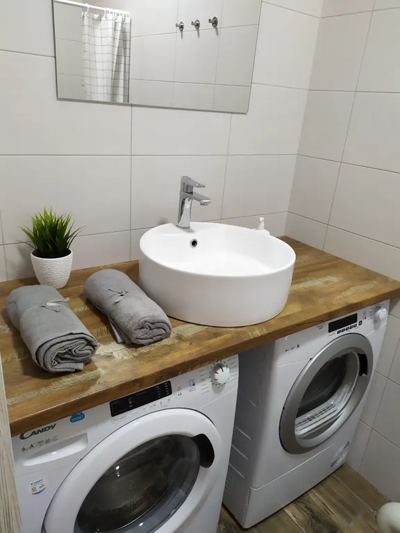 Уютная квартира  в самом центре города, напротив института НПИ