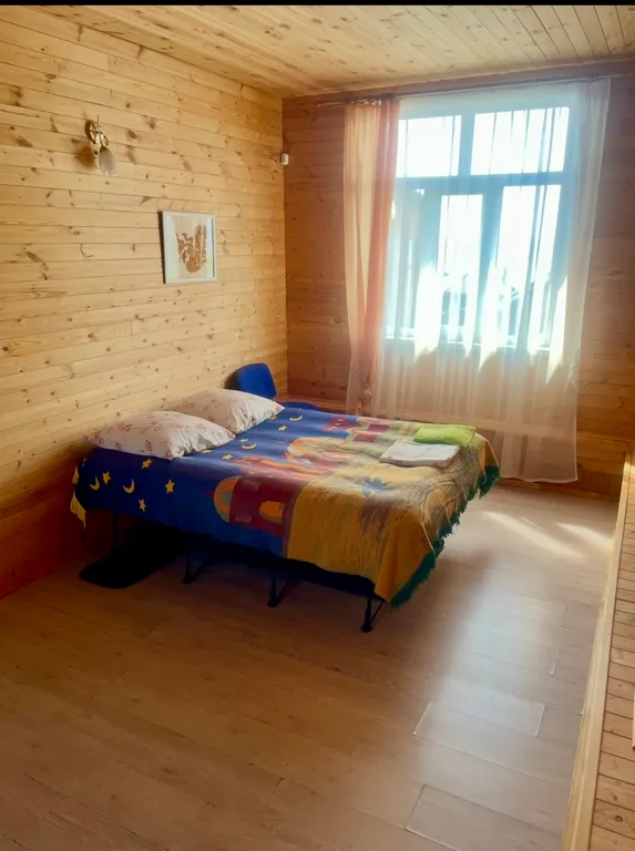 Уютный дом на берегу реки Кама