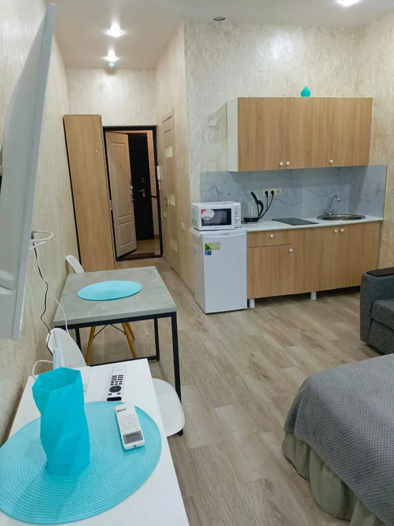 Студия с бассейном у моря