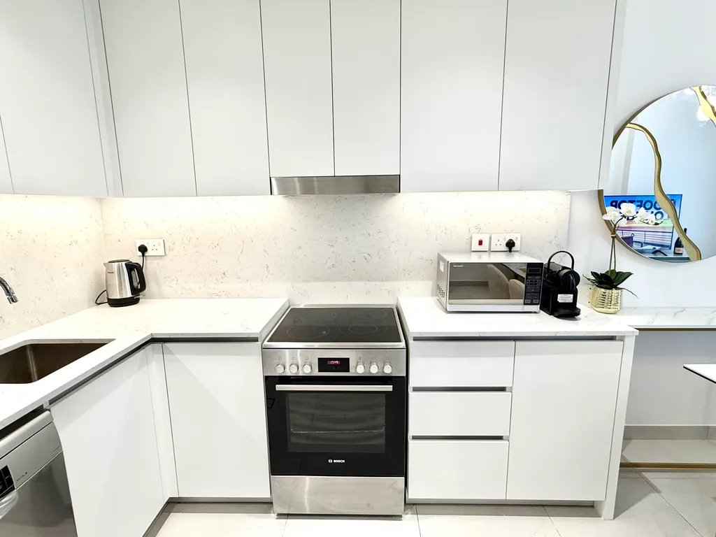 Новая квартира около отеля Burj Al Arab с террасой