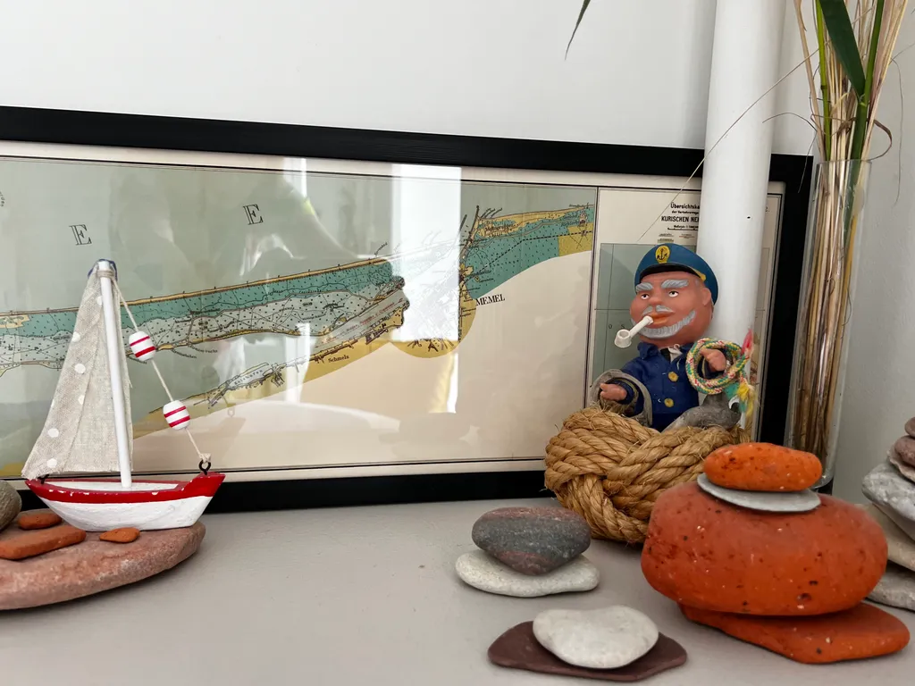 Современная уютная квартира около моря