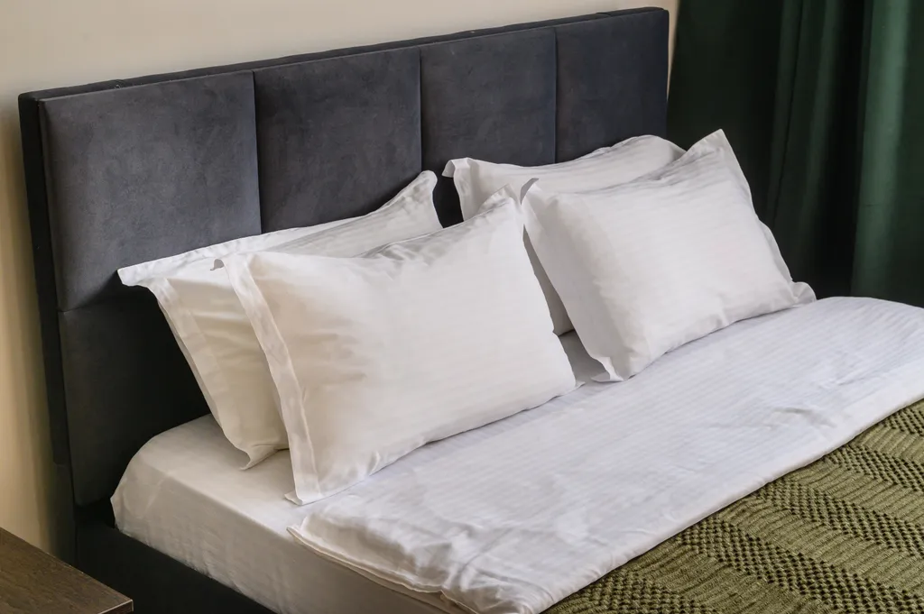 Квартира Изумрудная студия в Молодежке — Алматы