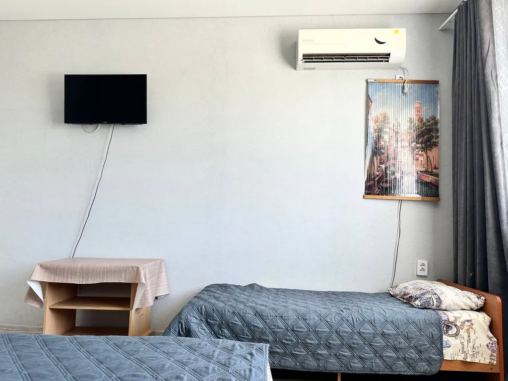 Дом с большой террасой