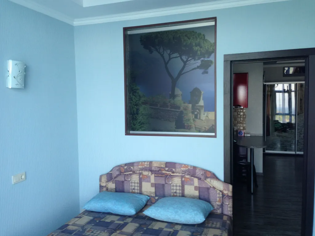 Просторная квартира с видом на море