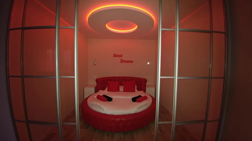 Очень необычная и просторная квартира-студия в центре