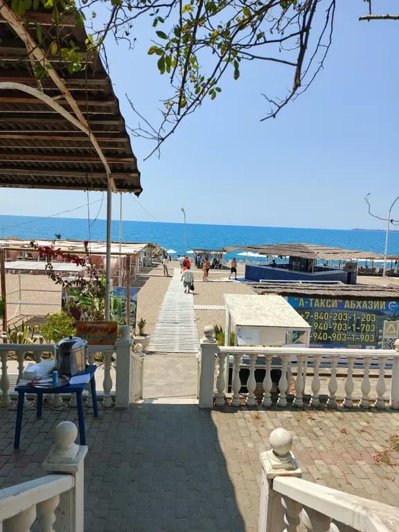 Квартира Квартира для семейного отдыха у моря — Сухум