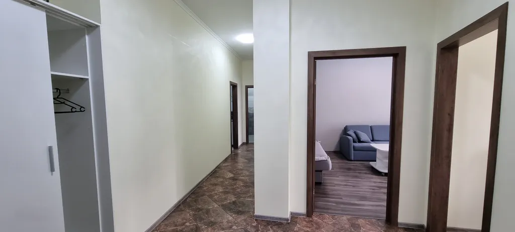 Двухкомнатный апартамент в центре с террасой