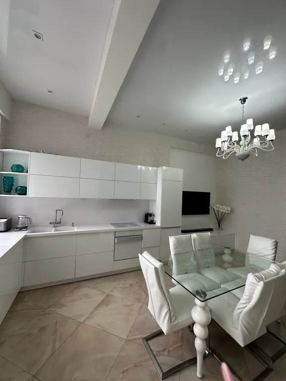 Квартира Большая студия с видом на море — аренда посуточно в Сочи