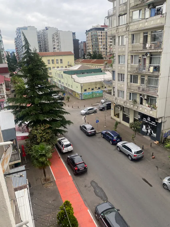 Квартира 2-комнатная Квартира — Батуми