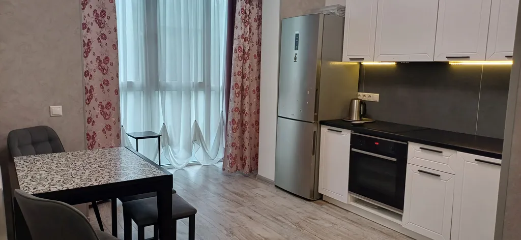 Уютная квартира в спальном районе города с видом на лес