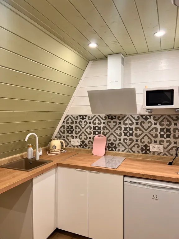 Домик Флора с горячим чаном