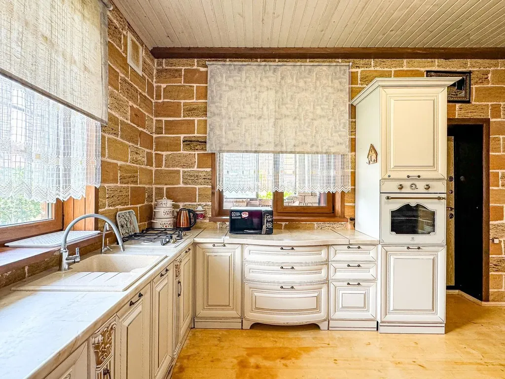 Новый Эко Дом Коттедж с бассейном, садом, мангалом и беседкой