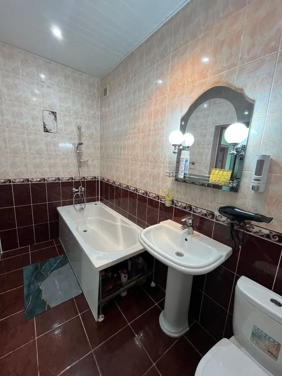 Дом с баней в уютном месте