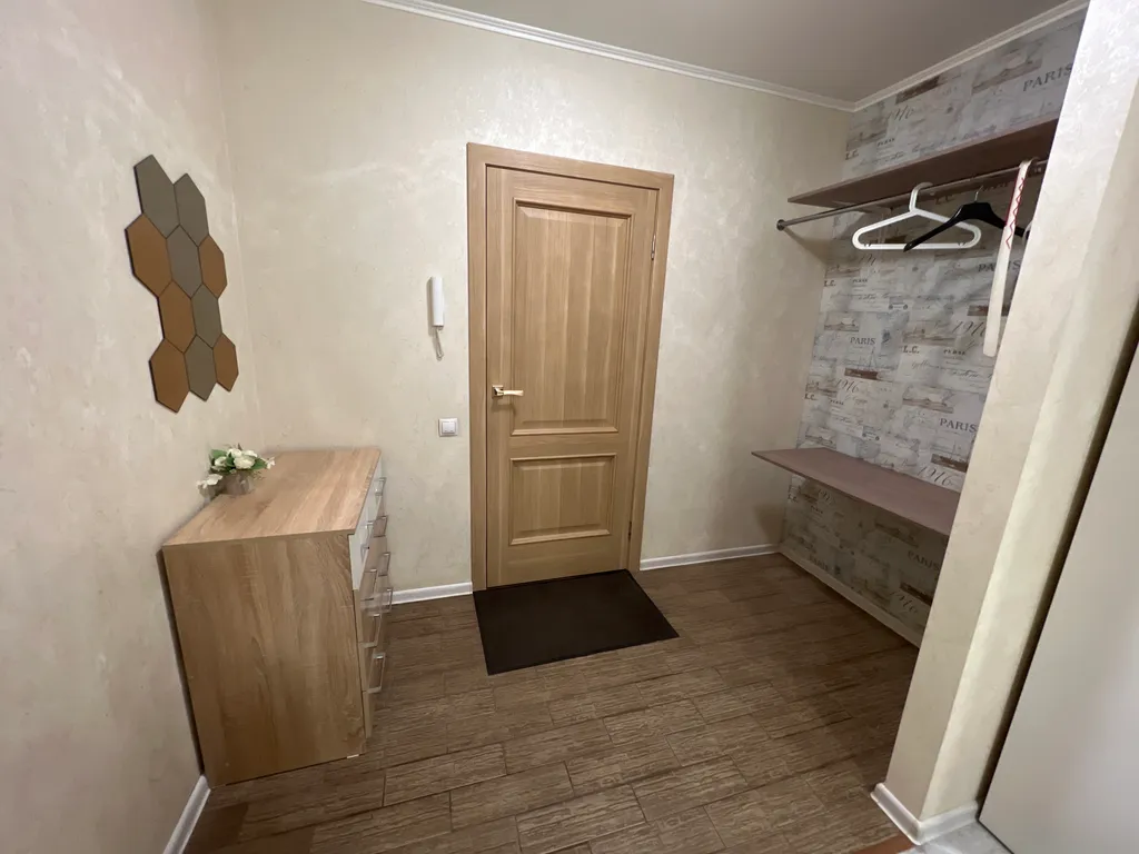 Квартира Уютная, чистая квартира на левом берегу — Омск