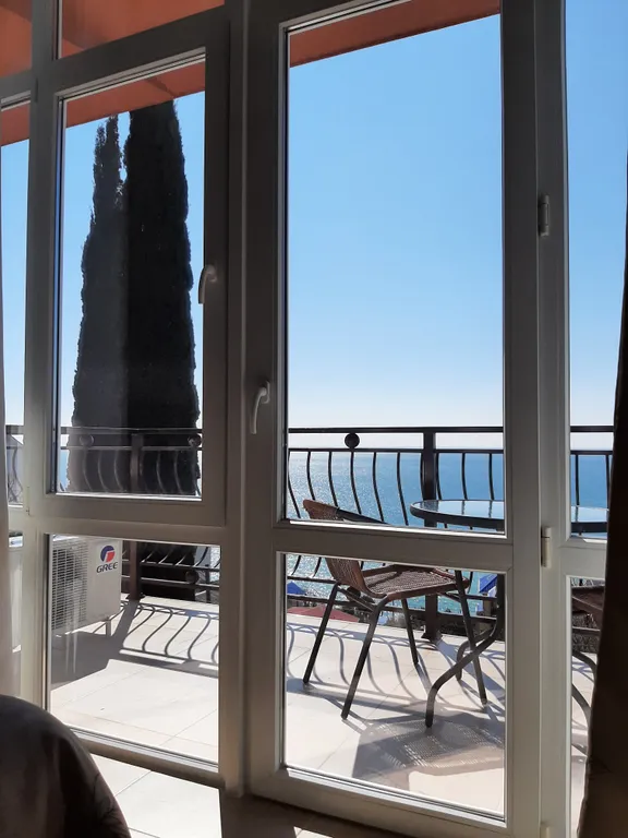 Люкс с балконом и панорамным видом на море