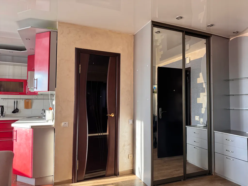 Просторная квартира с видом на Китай на самой набережной