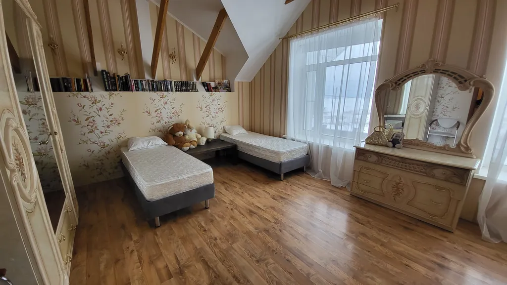 Коттедж Огромный коттедж с бассейном и баней — Богородск