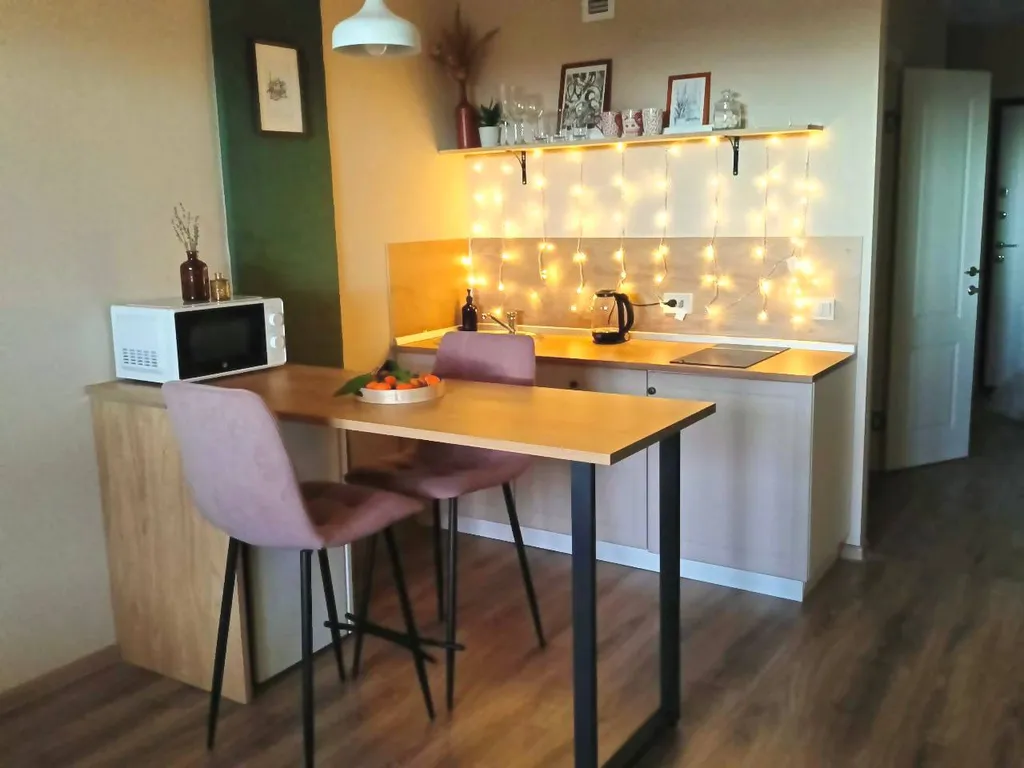 Просторная студия с атмосферой уюта и комфорта