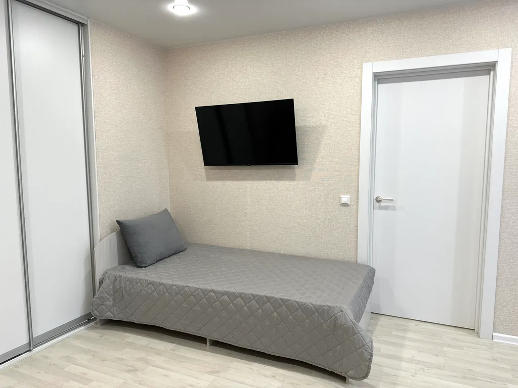 Квартира Апартаменты рядом госпиталь Мать и Дитя в новостройке — Тюмень