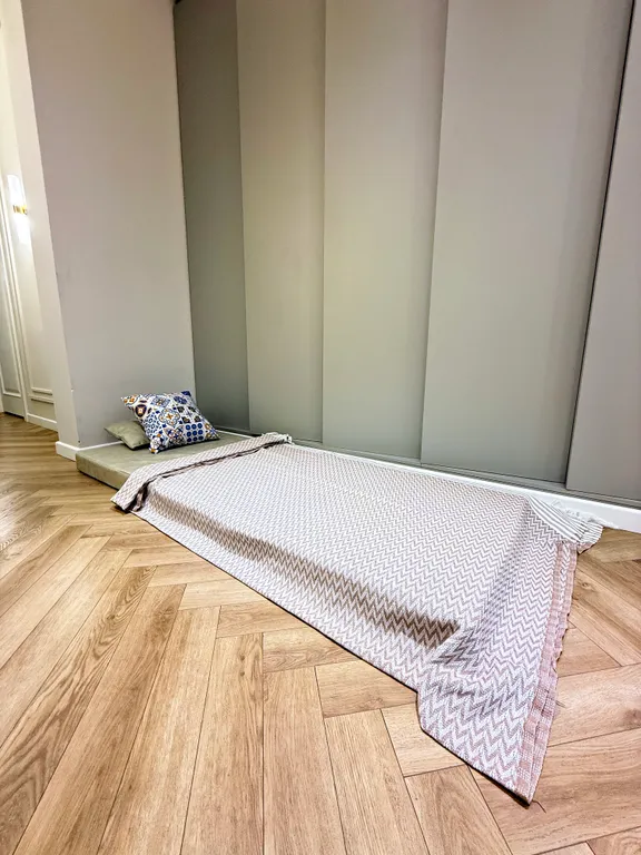 Kazakhstan resident's 178 by Royal rentals