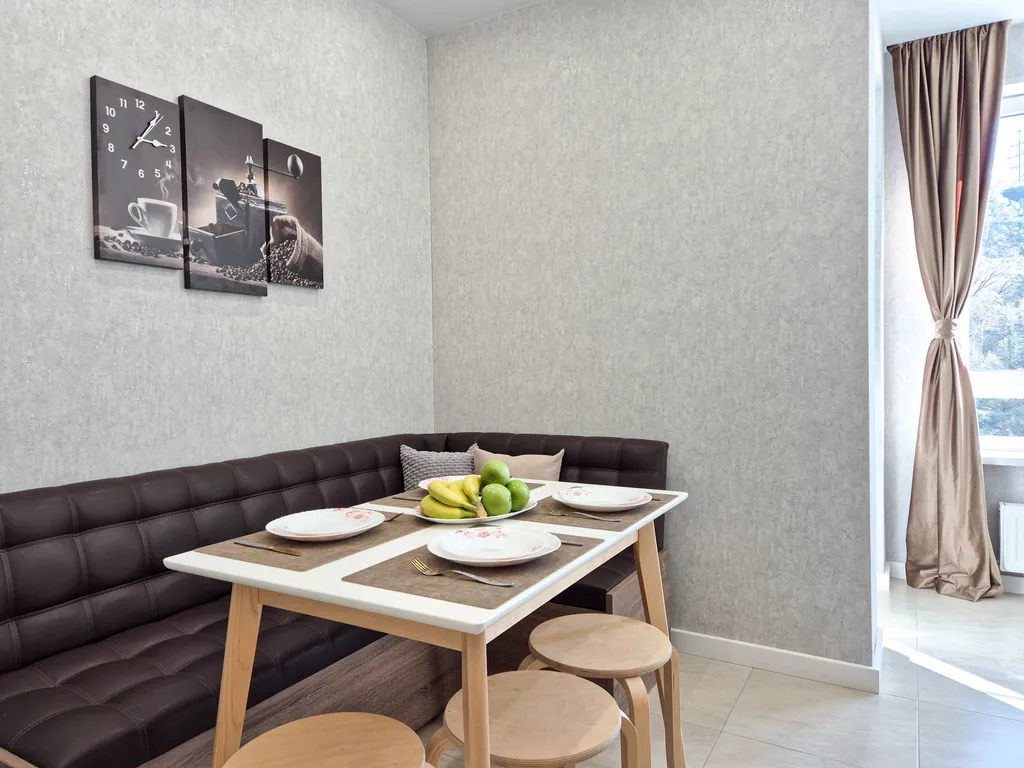 Потрясающая квартира с двумя балконами и видом на реку, лес и горы