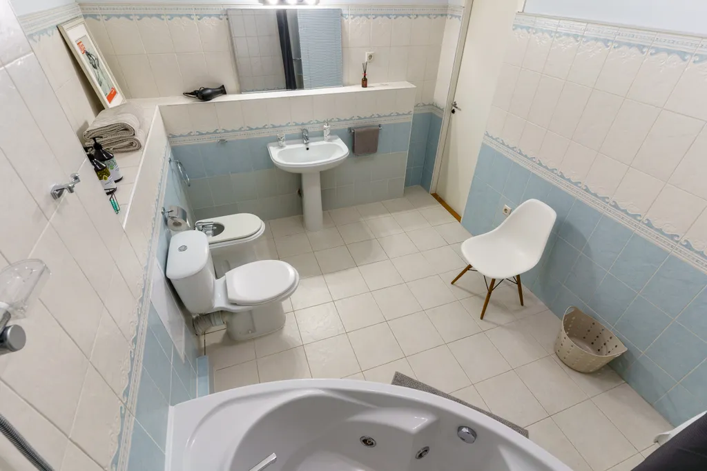 Просторная квартира в центре города с видом на реку