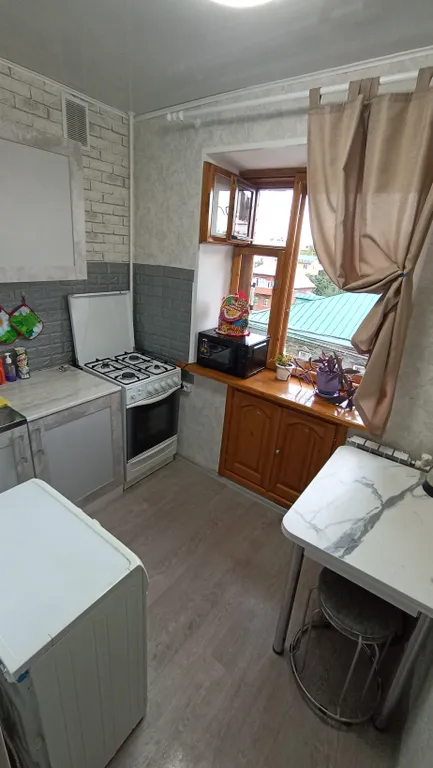 Квартира в самом центре города с видом на Богоявленский монастырь