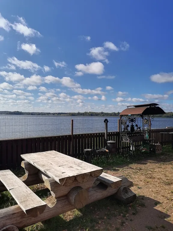 Уютный коттедж с видом на озеро