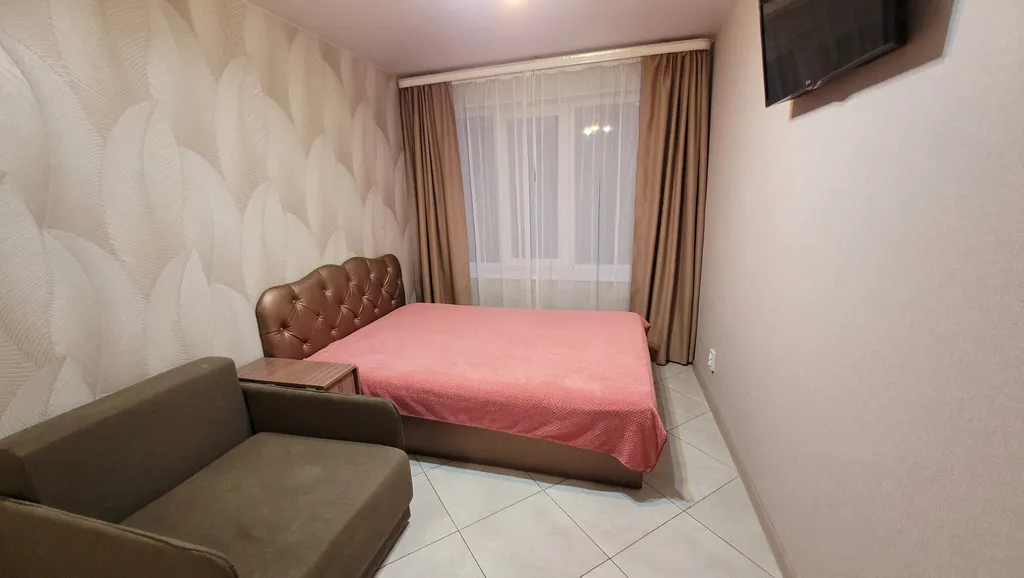 Не большой домик в самом центре Алупки возле Воронцовского пар