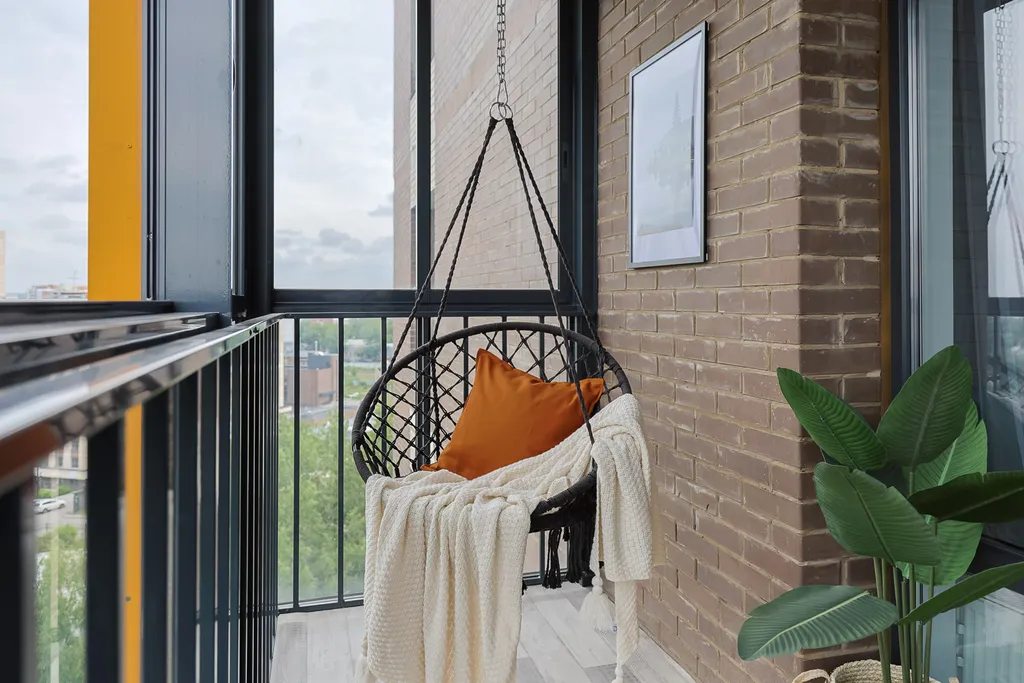 Квартира возле 130 квартала с панорамным балконом