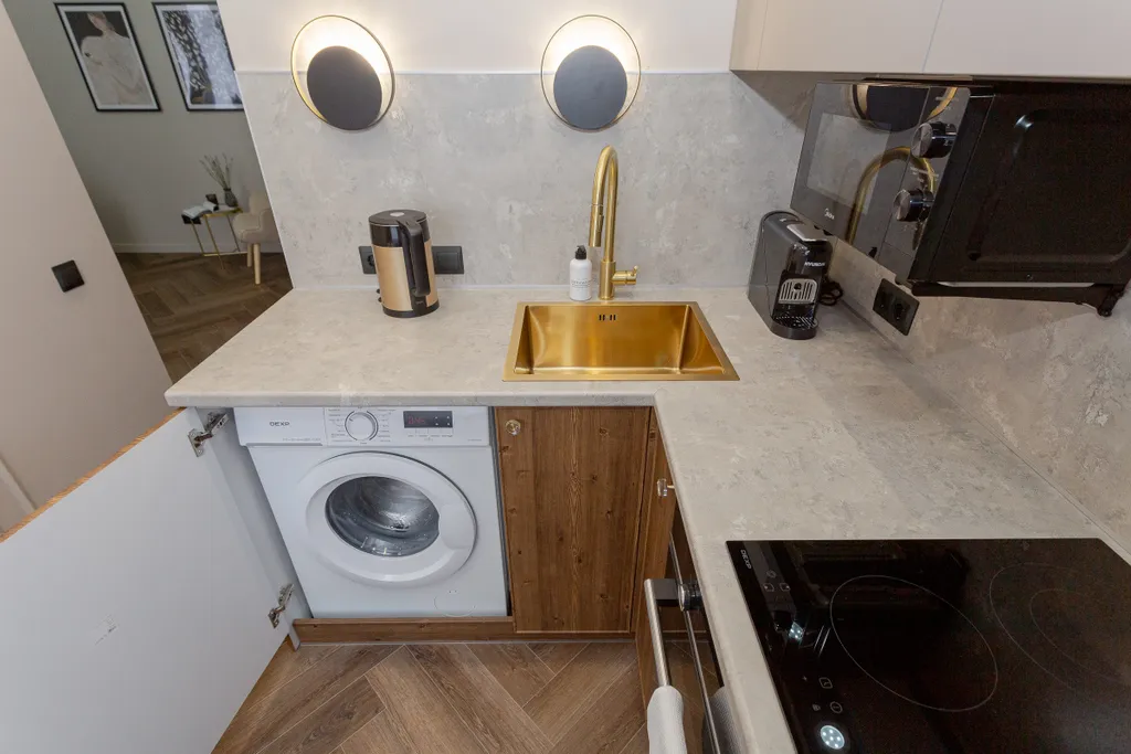 Комфорт-плюс с колонкой Алисой в академгородке