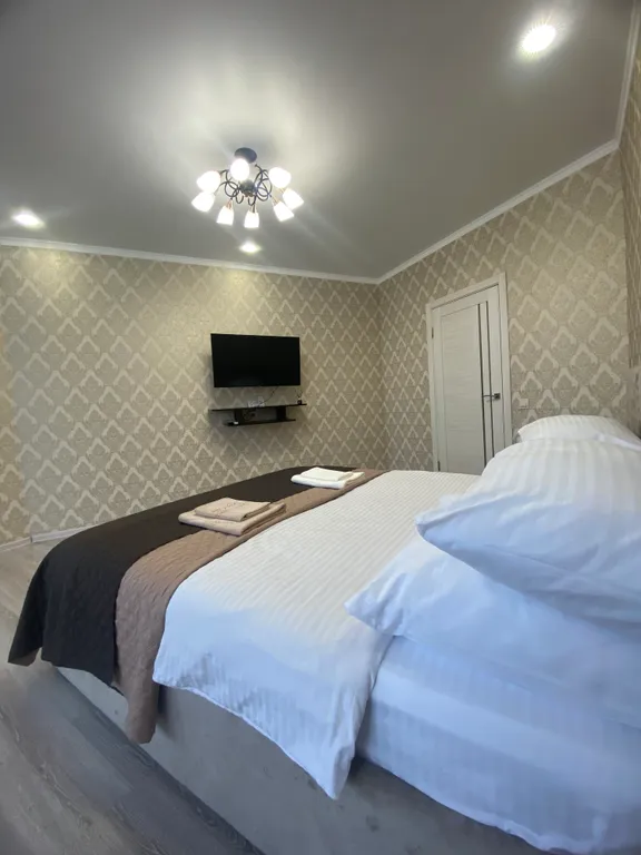 УЮТНАЯ КВАРТИРА,В ТИХОМ ЦЕНТРЕ ТУАПСЕ