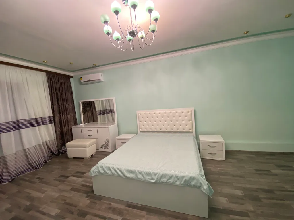 Большой дом с 5-ю спальнями