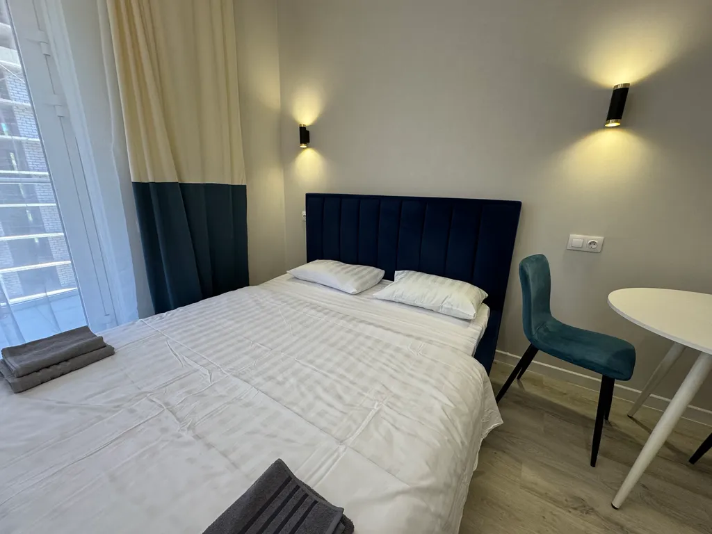 Апартамент с балконом